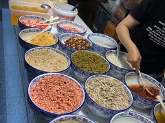 自助取餐区-八一路好吃街(雨田商务大厦店)