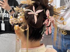 -金夫人化妆摄影职业培训学校