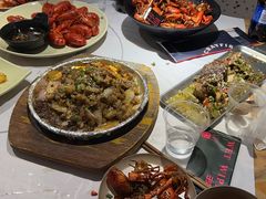 -巴厘龙虾·榜首油焖大虾(音乐学院·沿江酒馆店)