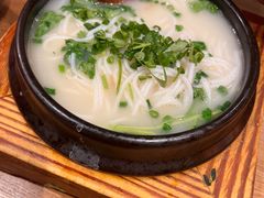 -麦麦山云南菜(复地活力城店)
