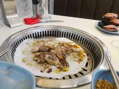 -釜御山海鲜烤肉火锅自助(新城市中心店)