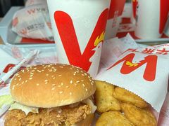 -华莱士·全鸡汉堡(财经学院店)