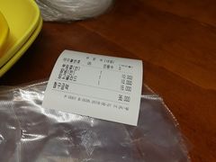 -BHC炸鸡(明洞总店)