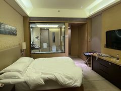 -广州花都皇冠假日酒店