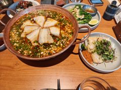 -SHAN山(前滩太古里店)