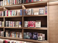 -茑屋书店(天目里店)
