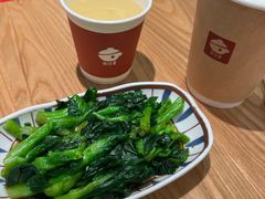 -煲仔皇腊味煲仔饭(经四万达店)