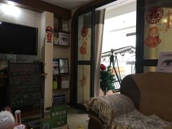 -杉惠素颜美妆皮肤管理中心