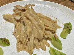 芥末鸭掌-小大董·烤鸭(王府井apm店)