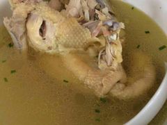 农家草鸡汤-丫丫蟹庄·苏式园林农家乐·阳澄湖大闸蟹(阳澄湖莲花岛店)