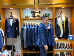 -德川洋服西服礼服订制·丽都皇冠店