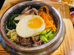 牛肉拌饭-明洞阿姨·韩式酱蟹烤肉·创意料理(三元桥店)