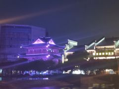 -巴陵广场