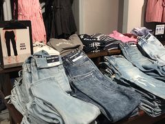 -Hollister(天环广场店)