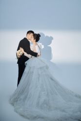 -雪中彩影婚纱摄影·微光艺术中心