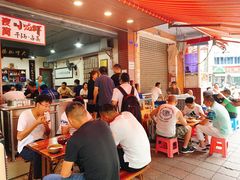 等位区-朱大嘴肥肠血旺(福字街店)