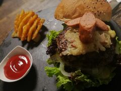 -HIGH FIVE哈福手工汉堡(桂林路店)