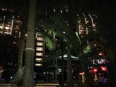 -三亚湾海居铂尔曼度假酒店