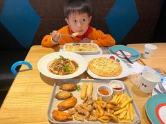 -菲滋意式餐厅(金华银泰城店)