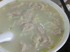 鱼汤馄饨-留芳·文旅古月楼(老街店)