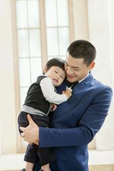 点击看大图 android_upload_pic-WPlus明星肖像亲子全家福摄影
