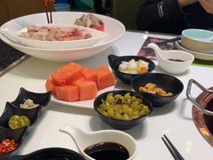 -洪氏嗨捞·猪肚鸡火锅(阳光天地店)