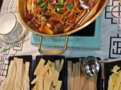 -云晓光头烧烤吧(德平路店)