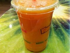 木瓜雪梨汁-每日新鲜水果吧(南京东路店)