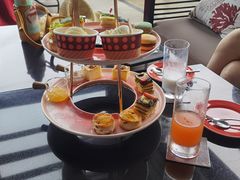 -亚龙湾喜来登·美景台大堂吧