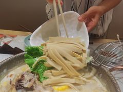 -浦江城市生活广场(江月路店)