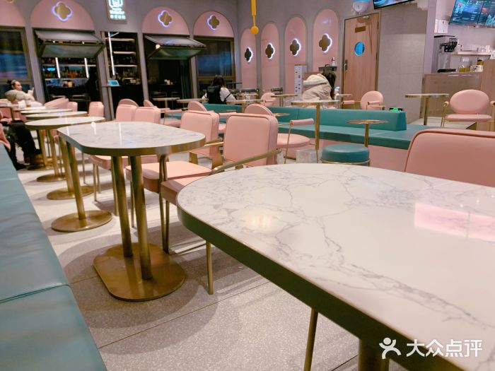 奈雪的茶(时代天街店)大堂图片