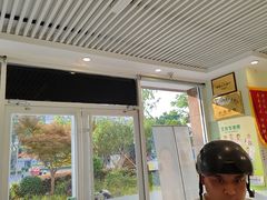 -艾吉宠物医院24小时转诊·微创·心脏介入中心(虹口店)