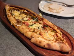 四季皮塔饼-Efes Turkish & Mediterranean Cuisine 艾菲斯餐厅(陆家嘴店)