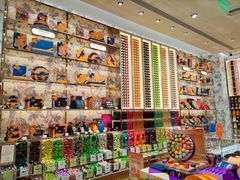 -VENCHI 闻绮(上海佛罗伦萨小镇店)