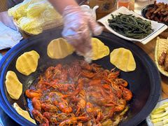 -晨皓祥人民公社铁锅炖菜(西华苑店)