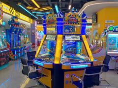 -爱玩嘉年华(龙湖曲江天街店)