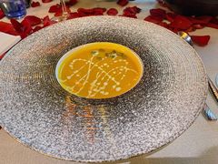 鲜橙南瓜汤-YUE·6·西式融合餐厅(外滩六号店)