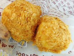 蟹黄肉松小贝-鲍师傅糕点(国金街店)