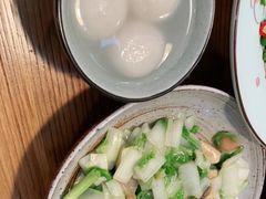 -山楂树融合菜餐厅