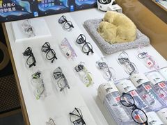 -罗伯特眼镜·蔡司官方授权(罗湖国贸店)