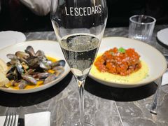-LESCEDARS Brasserie Bistro香柏树