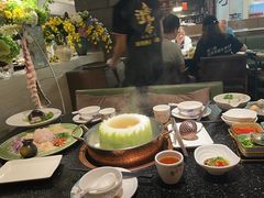 -得意咚瓜·顺德鱼生·冬瓜火锅(深圳首店)