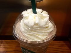 -星巴克(上海虹桥新天地二店)