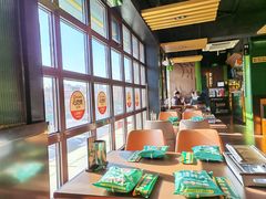 -曼听小寨海鲜烧烤·大连辣炒大王(盖州街店)