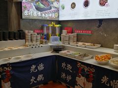 -沸炉重庆老火锅(军事博物馆店)