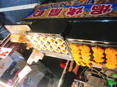 -六合夜市