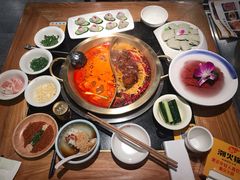 -潮火锅·麻辣牛肉火锅(观音桥方圆·LIVE店)