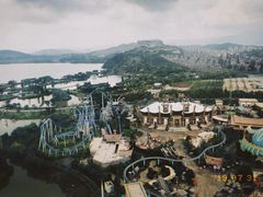 -七彩云南欢乐世界