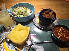 -米德维奇俄式西餐厅(西六道街店)