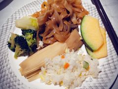 -峨眉山世纪阳光大酒店(峨眉高铁站店)